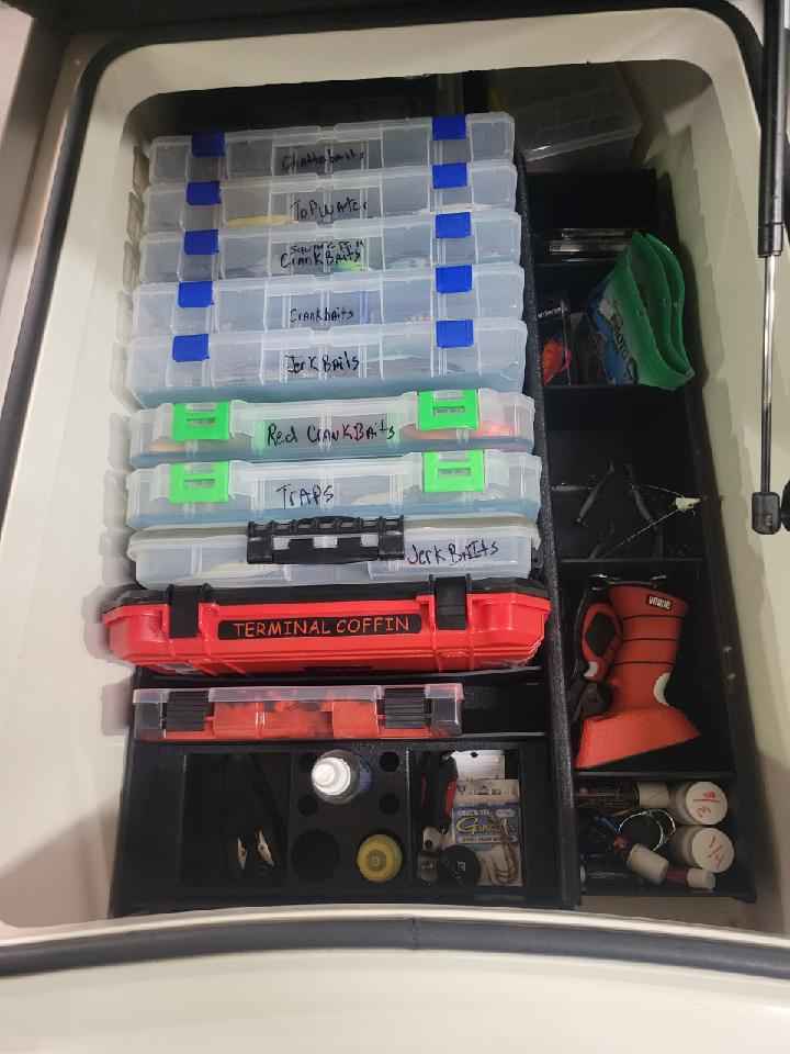 NPDRANG0033 Ranger® 2005-2006 Z20 CENTER COMPARTMENT KIT