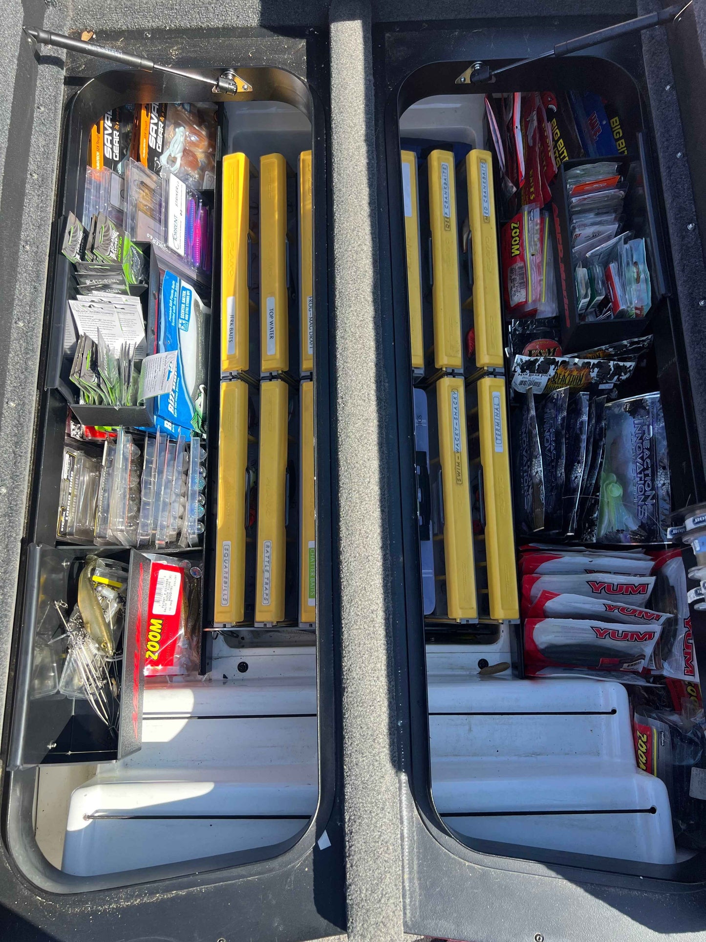 NPDSK0061 Skeeter®, XPRESS, GATOR TRAX DIVIDED CATCH ALL HANGING TRAY