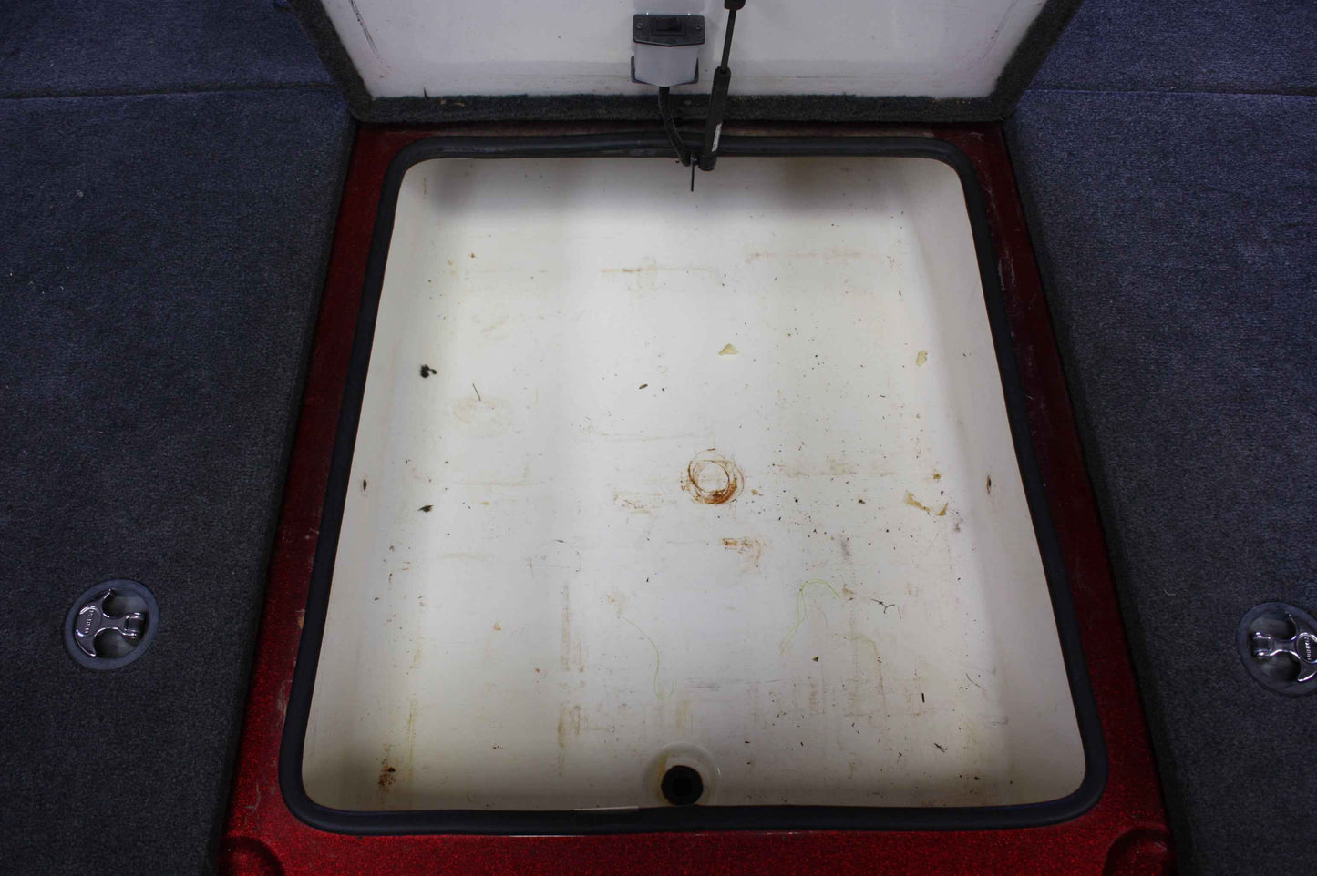 NPDRANG0025 Ranger® 520VX CENTER COMPARTMENT KIT