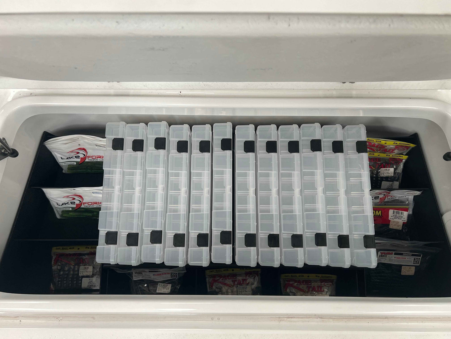 NPDBLAZ0002 2019-2024 BLAZER 675 ULTIMATE BAY CENTER COMPARTMENT KIT