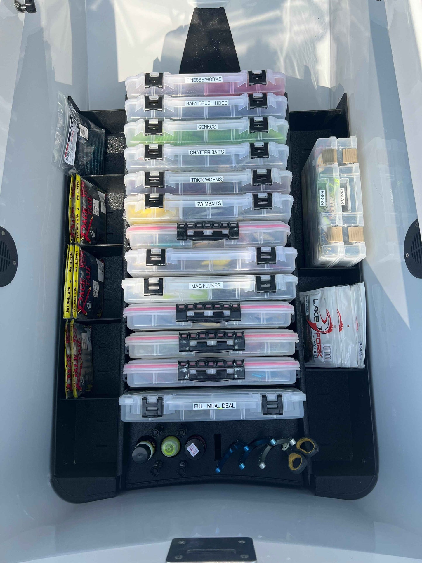 NPDIK0003 2025 LX 20 FRONT COMPARTMENT KIT