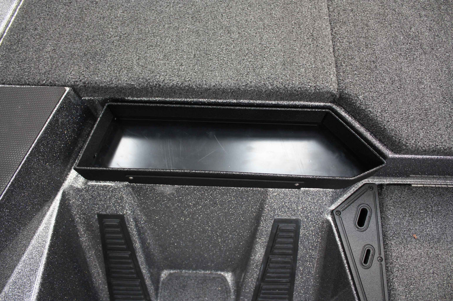 NPDRANG0019 Ranger® Z185 CATCH ALL TRAY
