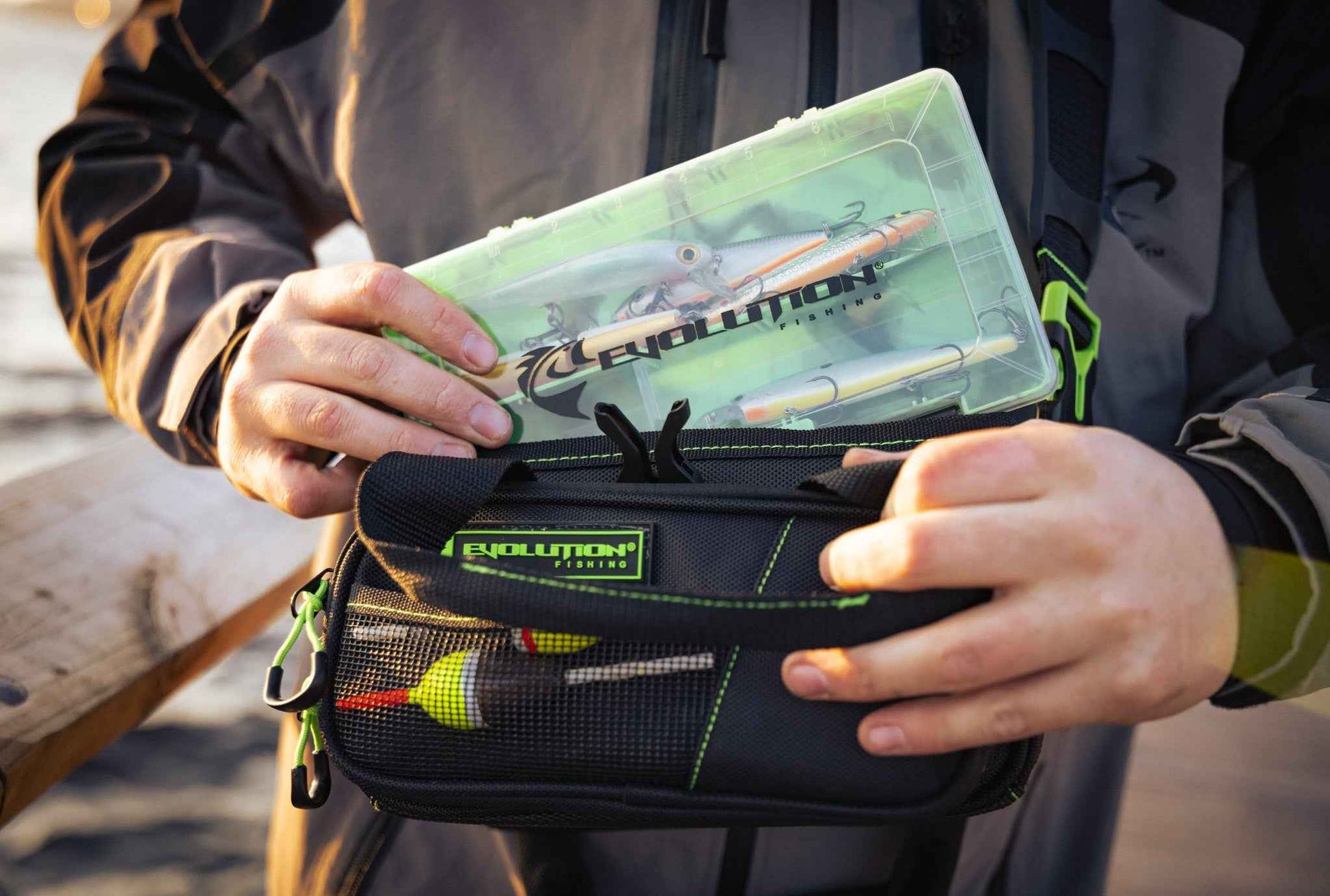 Horizontal 3500 Drift Series Tackle Bag - Green