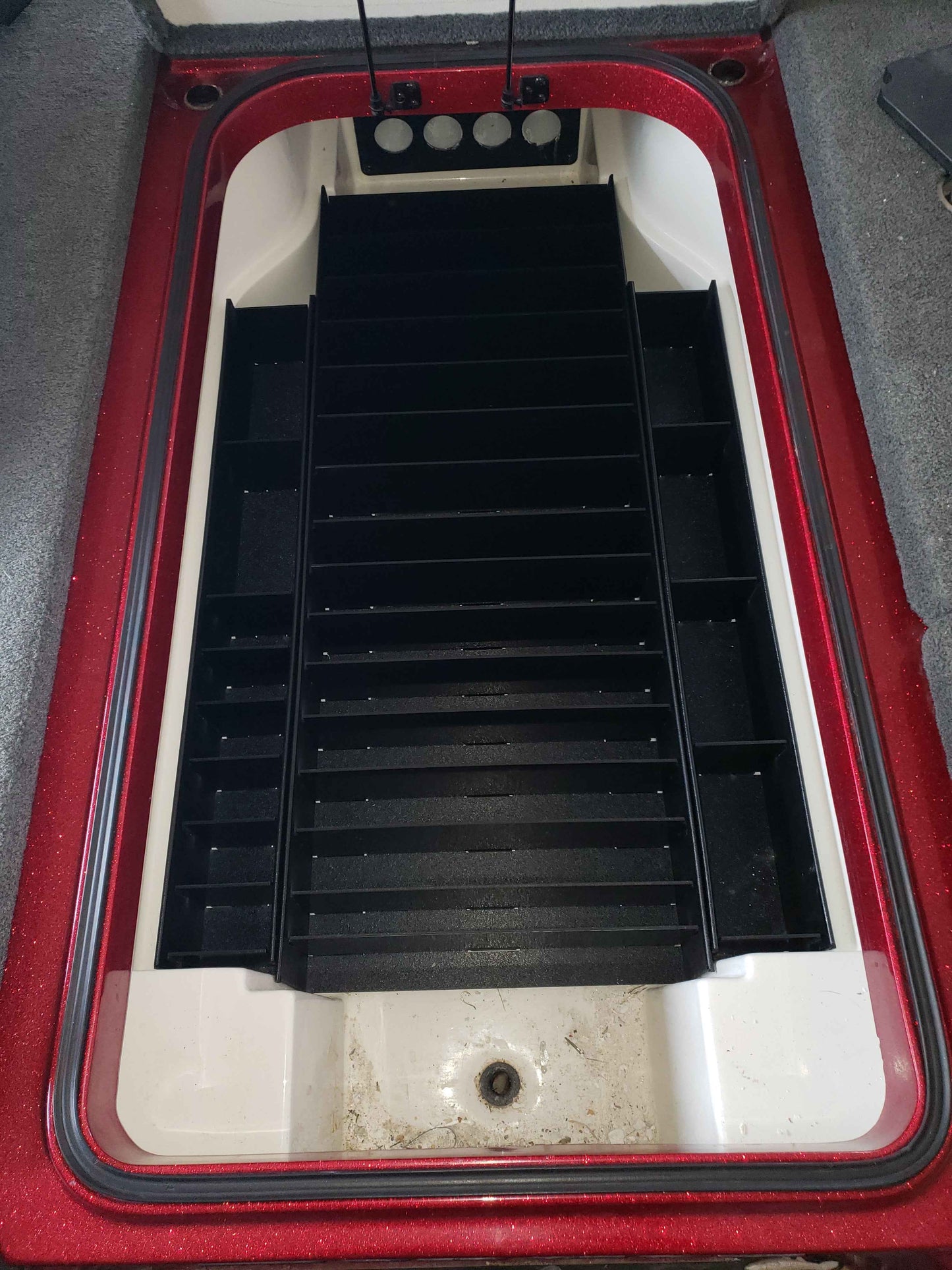 NPDRANG0016 Ranger®  Z185/ 2015 118C CENTER COMPARTMENT KIT