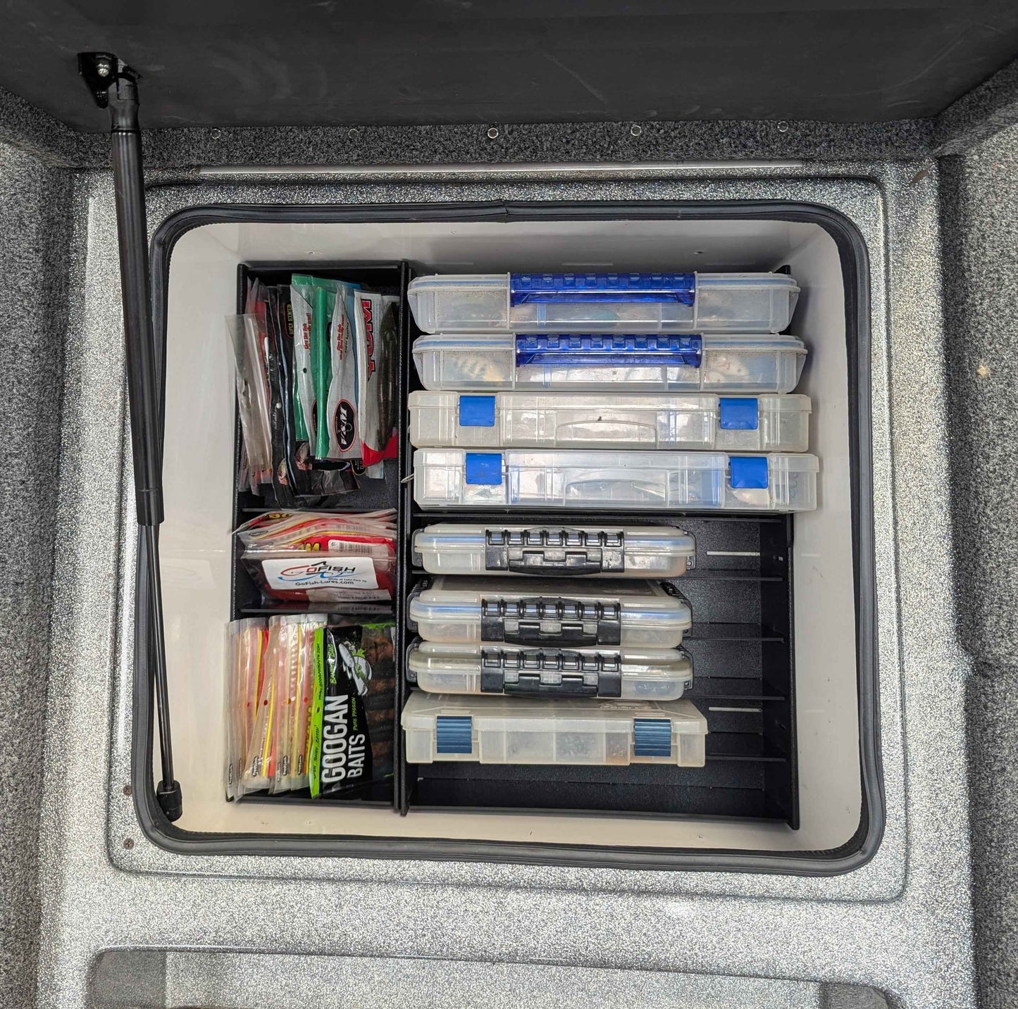 NPDBLAZ0005 2022 BLAZER 650 PRO TOUR CENTER COMPARTMENT 1