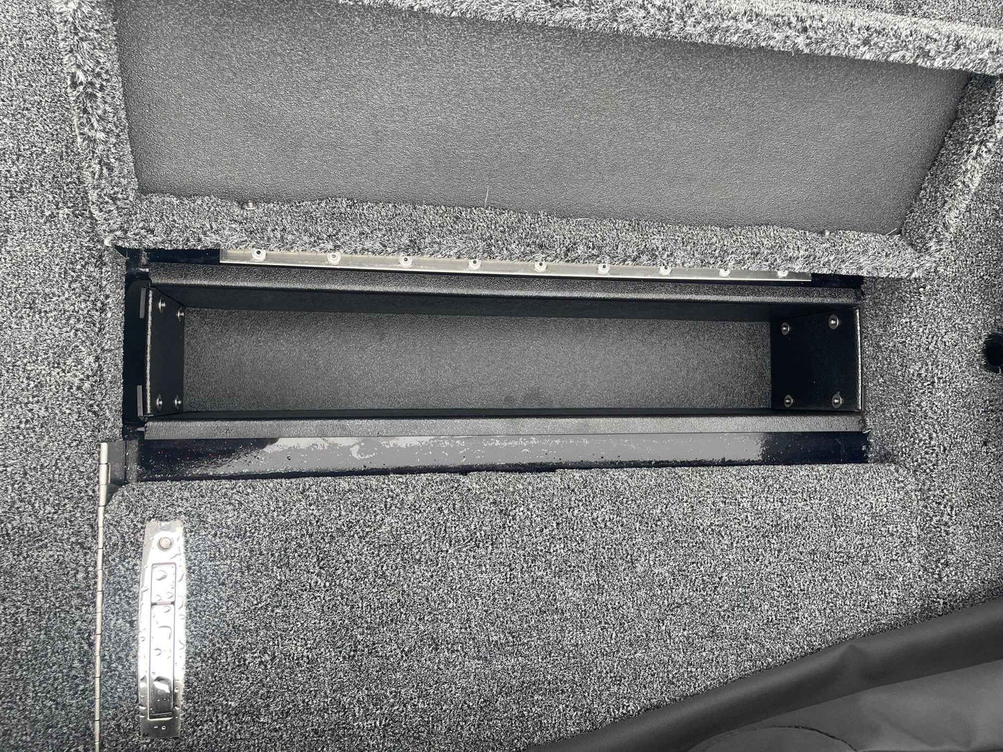 NPDBC0007 2022 - Current BASS CAT PUMA STS NET TRAY