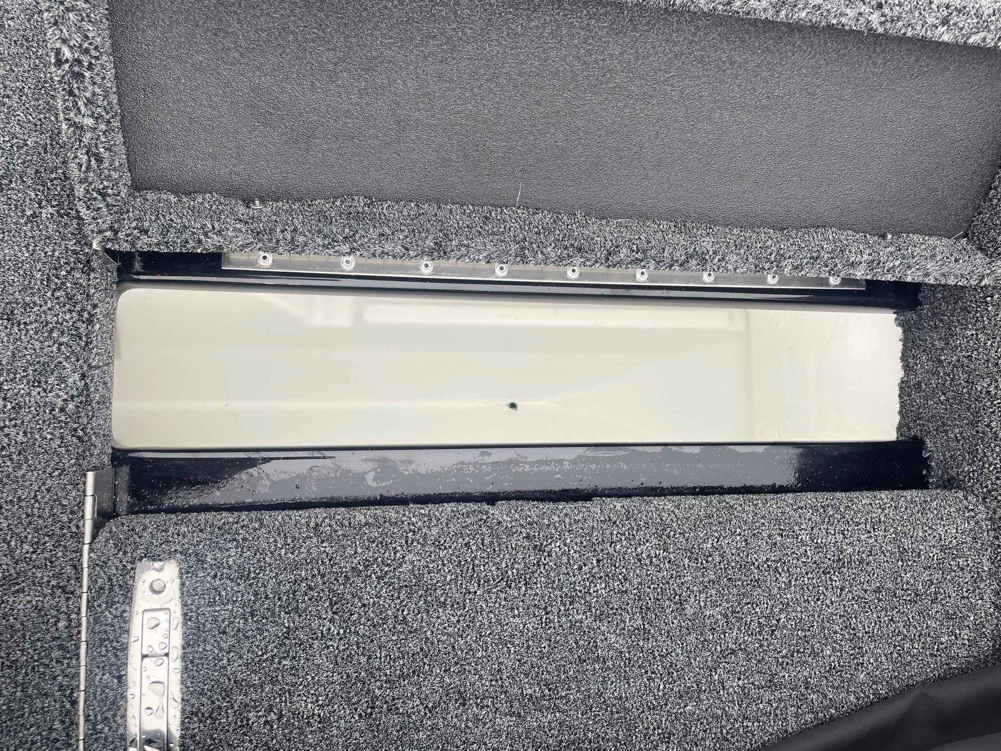 NPDBC0007 2022 - Current BASS CAT PUMA STS NET TRAY