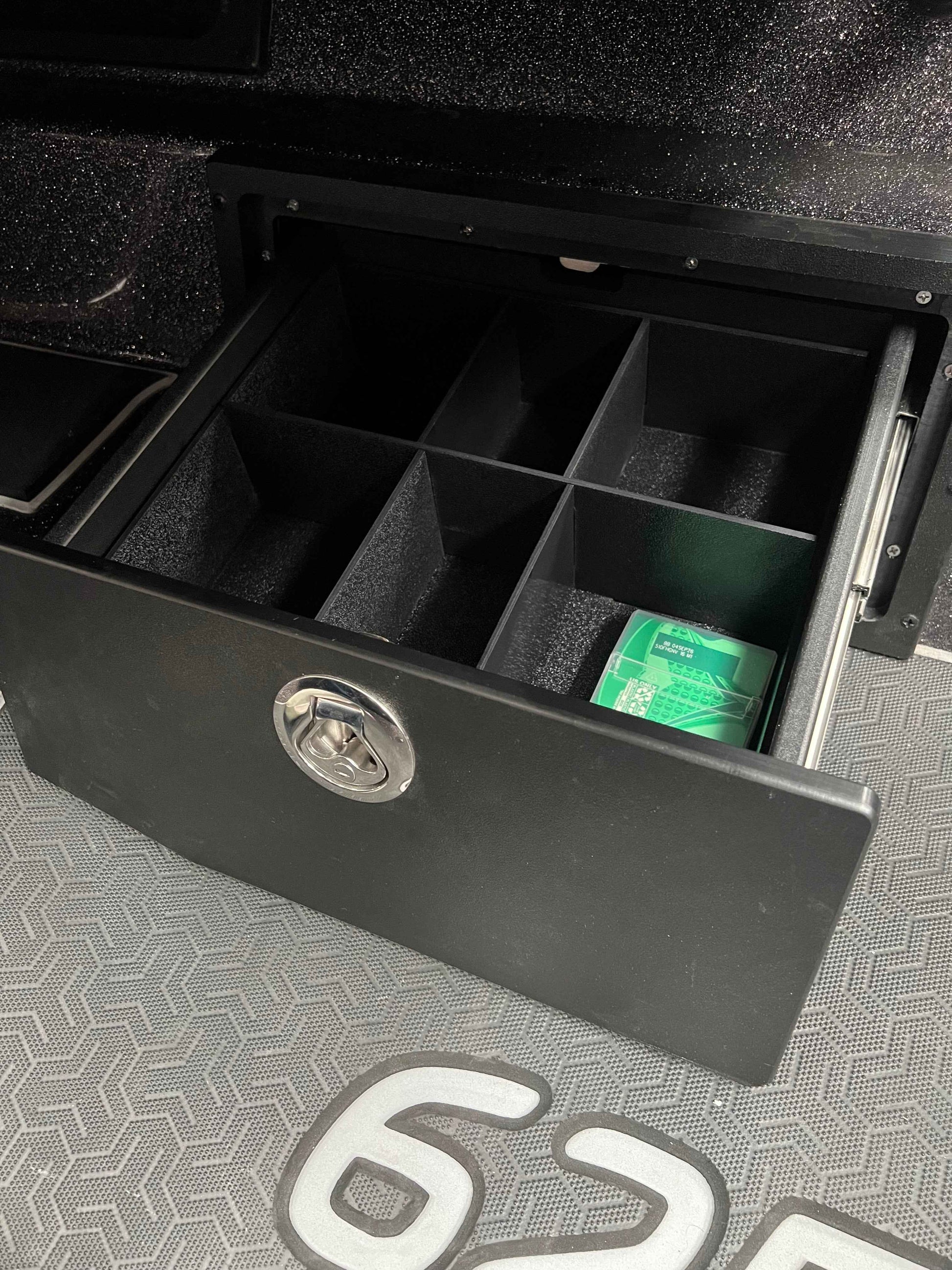 NPDBLAZ0009 2022 BLAZER 650 PRO / 2026 625 PRO TOUR SLIDING DRAWER TRAY