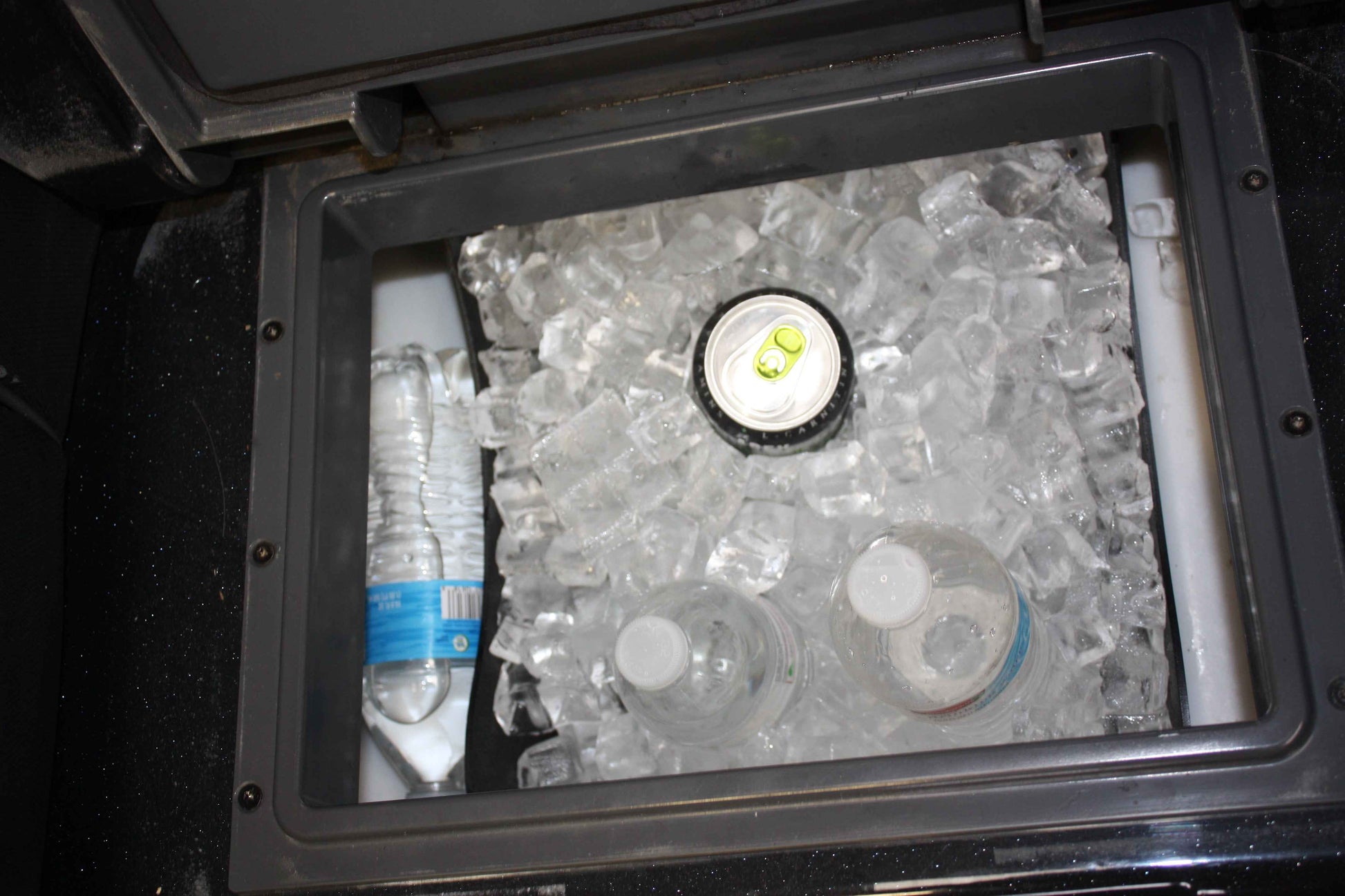 NPDSK0052 Skeeter® 2018-2023 ZX/ZXR/FXR COOLER DIVIDER