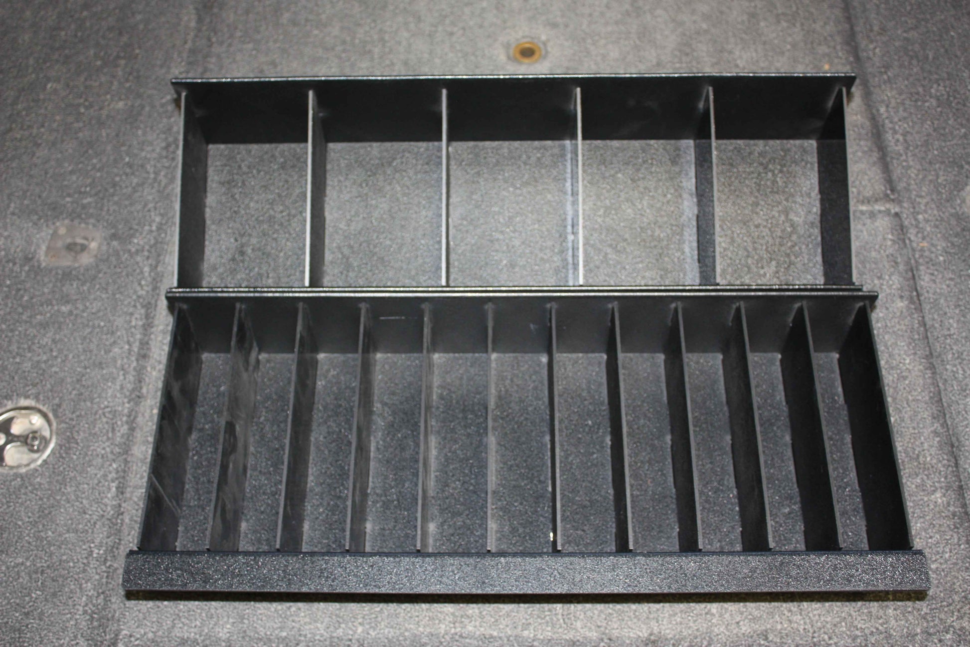 NPDTR0002 2012 TRITON 20XS FRONT CENTER COMPARTMENT