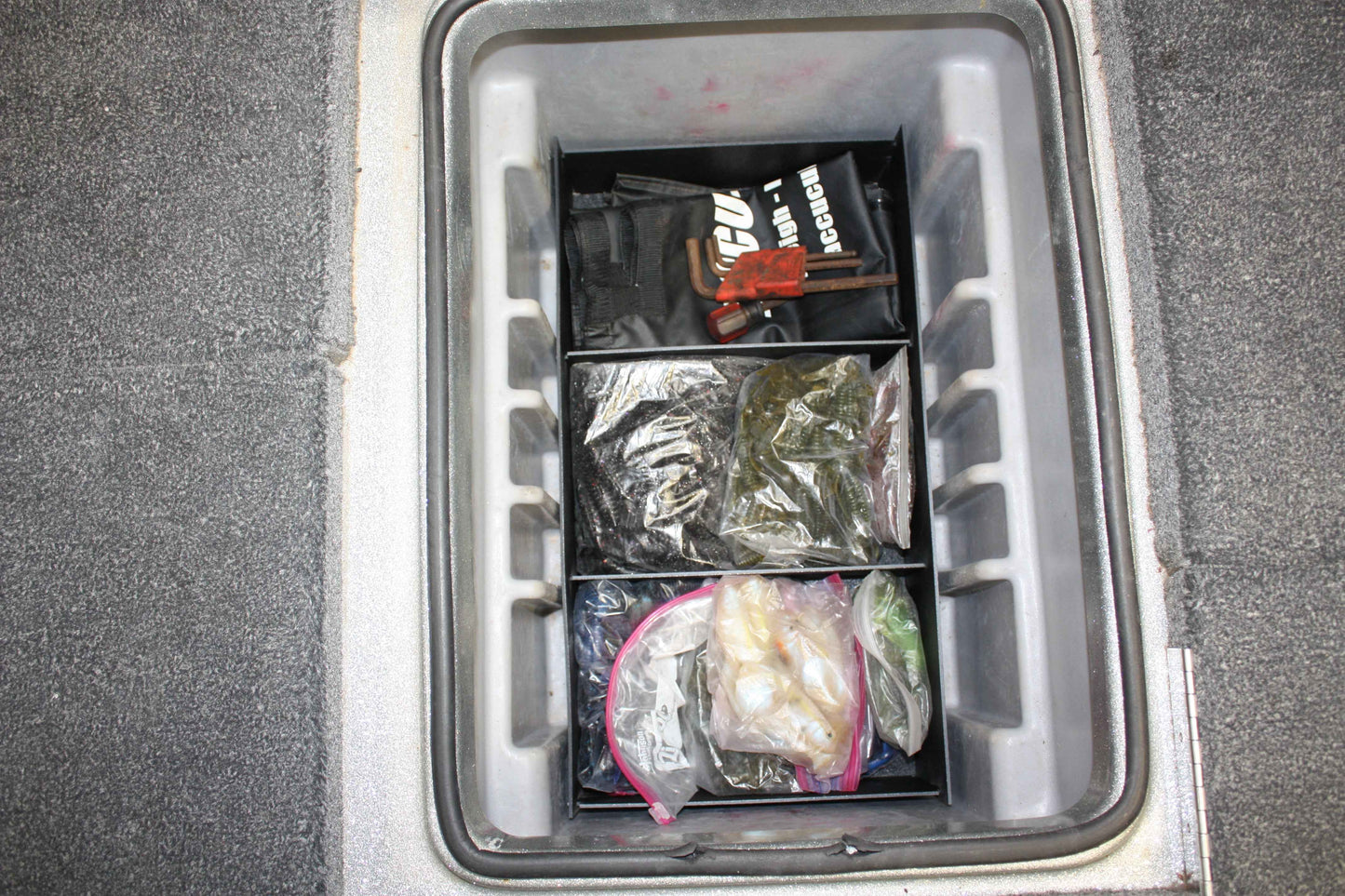 NPDTR0003 2012 TRITON 20XS REAR COMPARTMENT