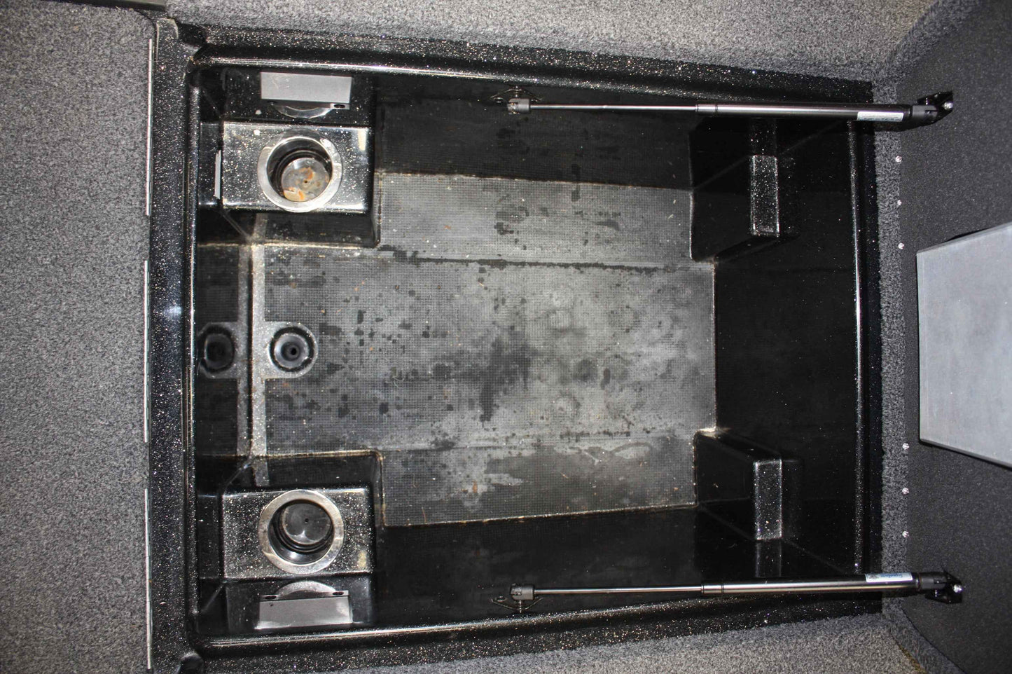 NPDNIT0007 NITRO 2019 Z18 FRONT DECK COMPARTMENT KIT