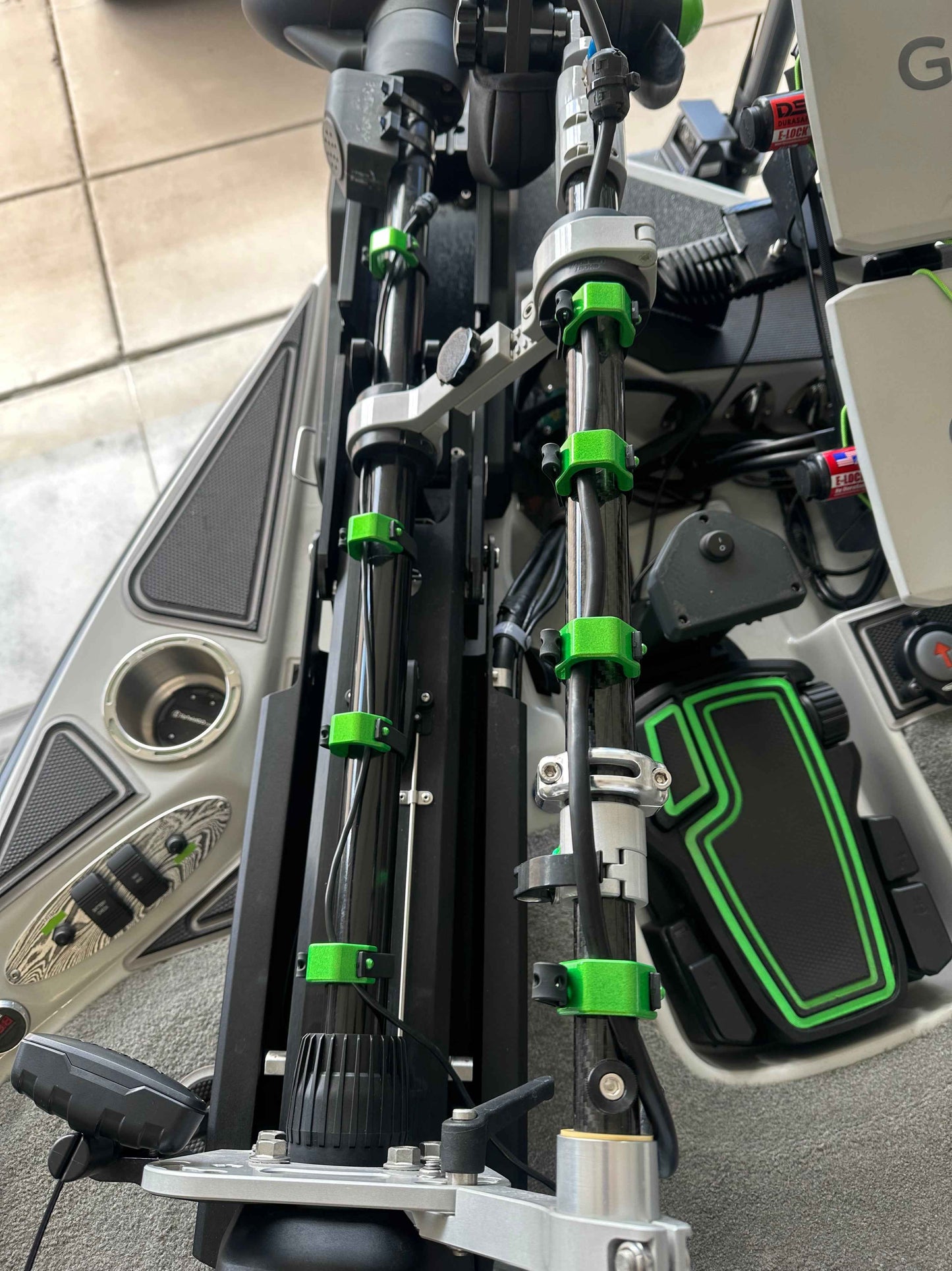 DD26 Fishing Cable KING Wire Management Keepers