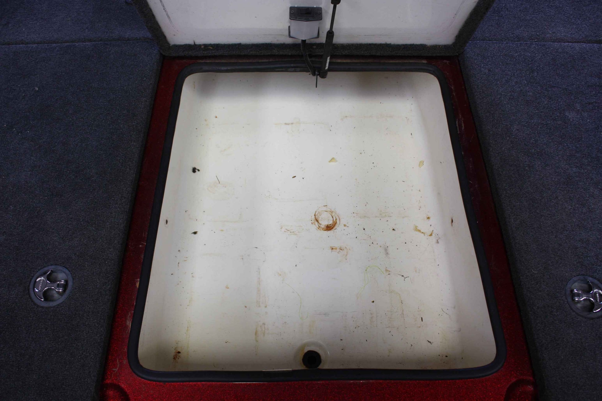 NPDRANG0025 Ranger® 520VX CENTER COMPARTMENT KIT