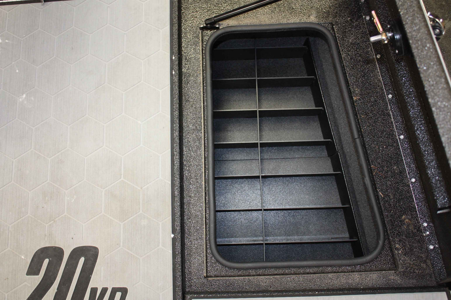 NPDAVD0002 AVID 2022 20XB STARBOARD STORAGE COMPARTMENT