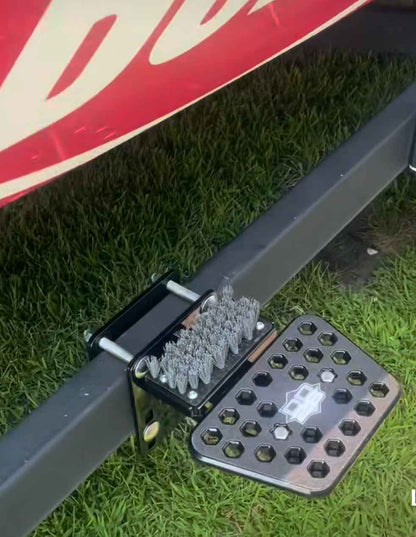 DD26 Fishing Access Step STANDARD with Kick Brush