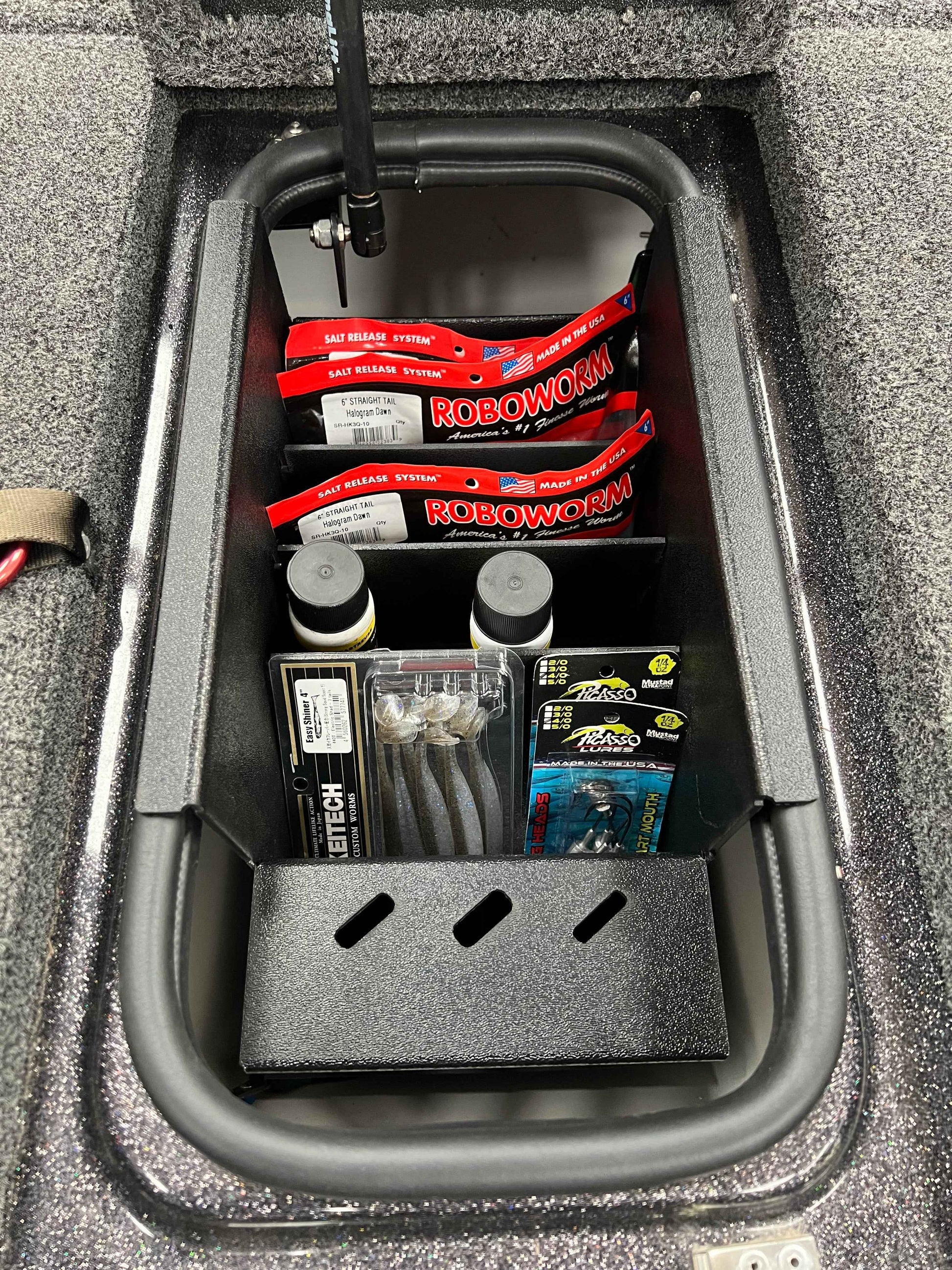 NPDBC0011 2024 - CURRENT BASS CAT PUMA STS DAY TRAY