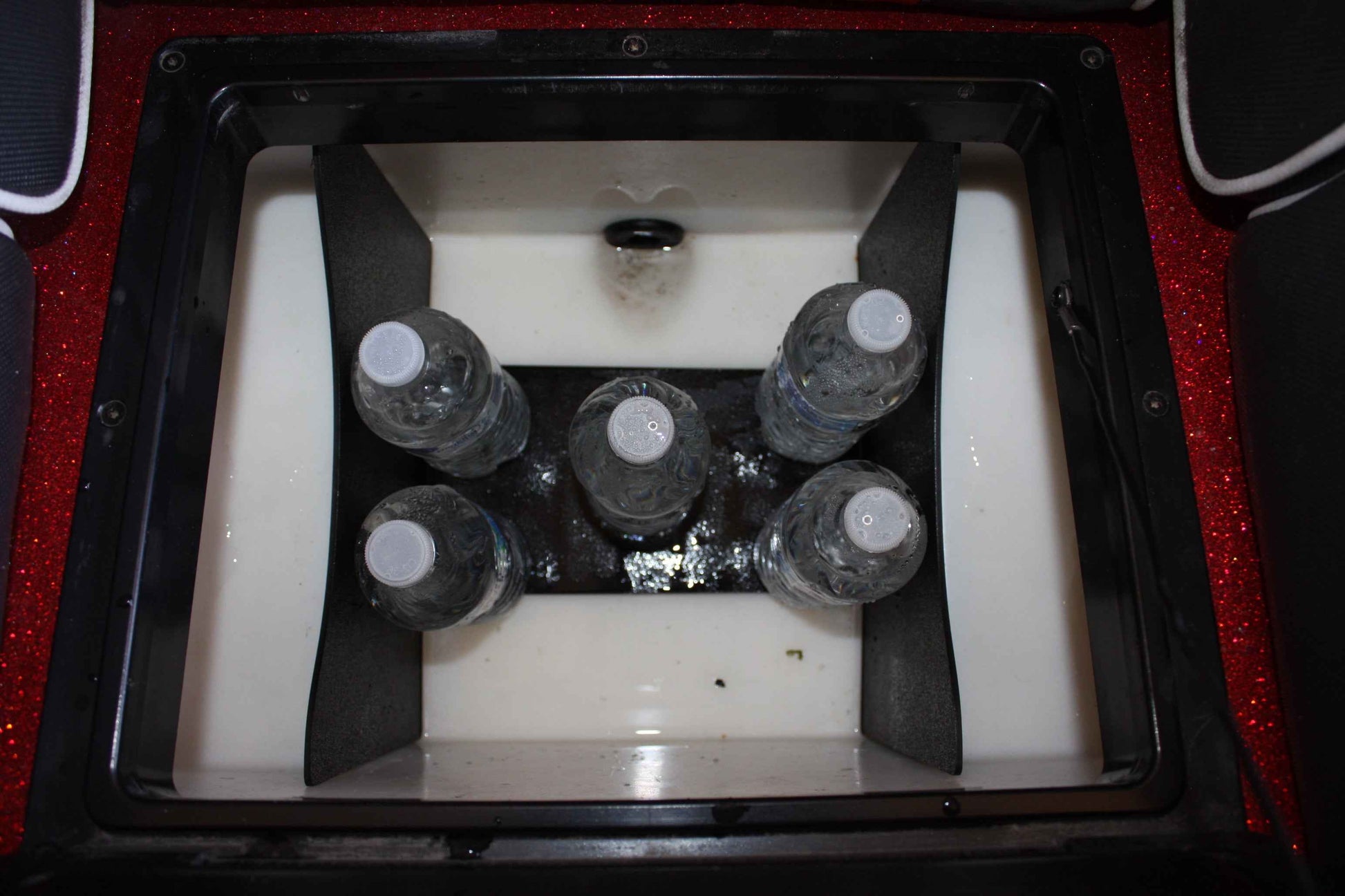 NPDSK0063 Skeeter® 2024-C FXR20/21  ZXR20/21 COOLER DIVIDER