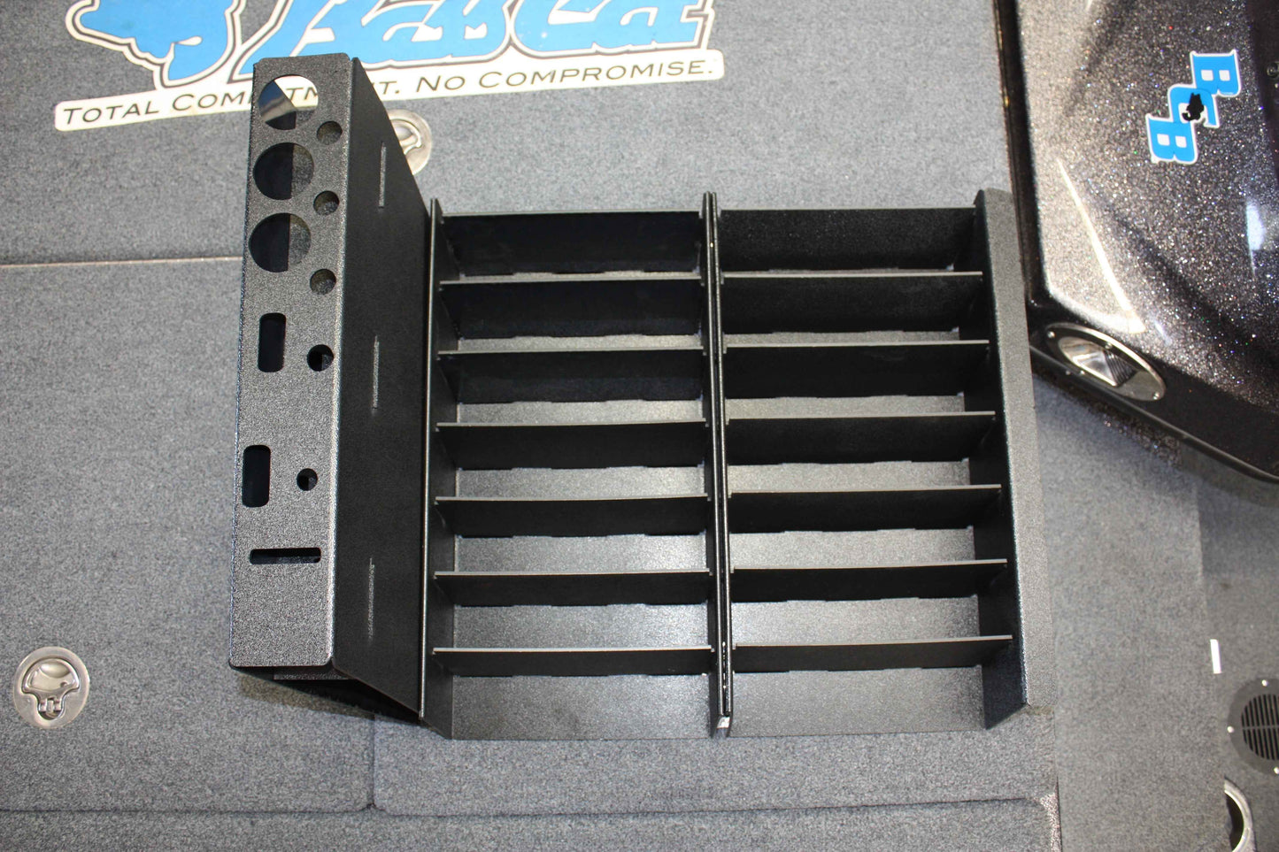 NPDBC0002 2019 BASS CAT CARACAL PLANO BOX TRAY W/DYE HOLDER