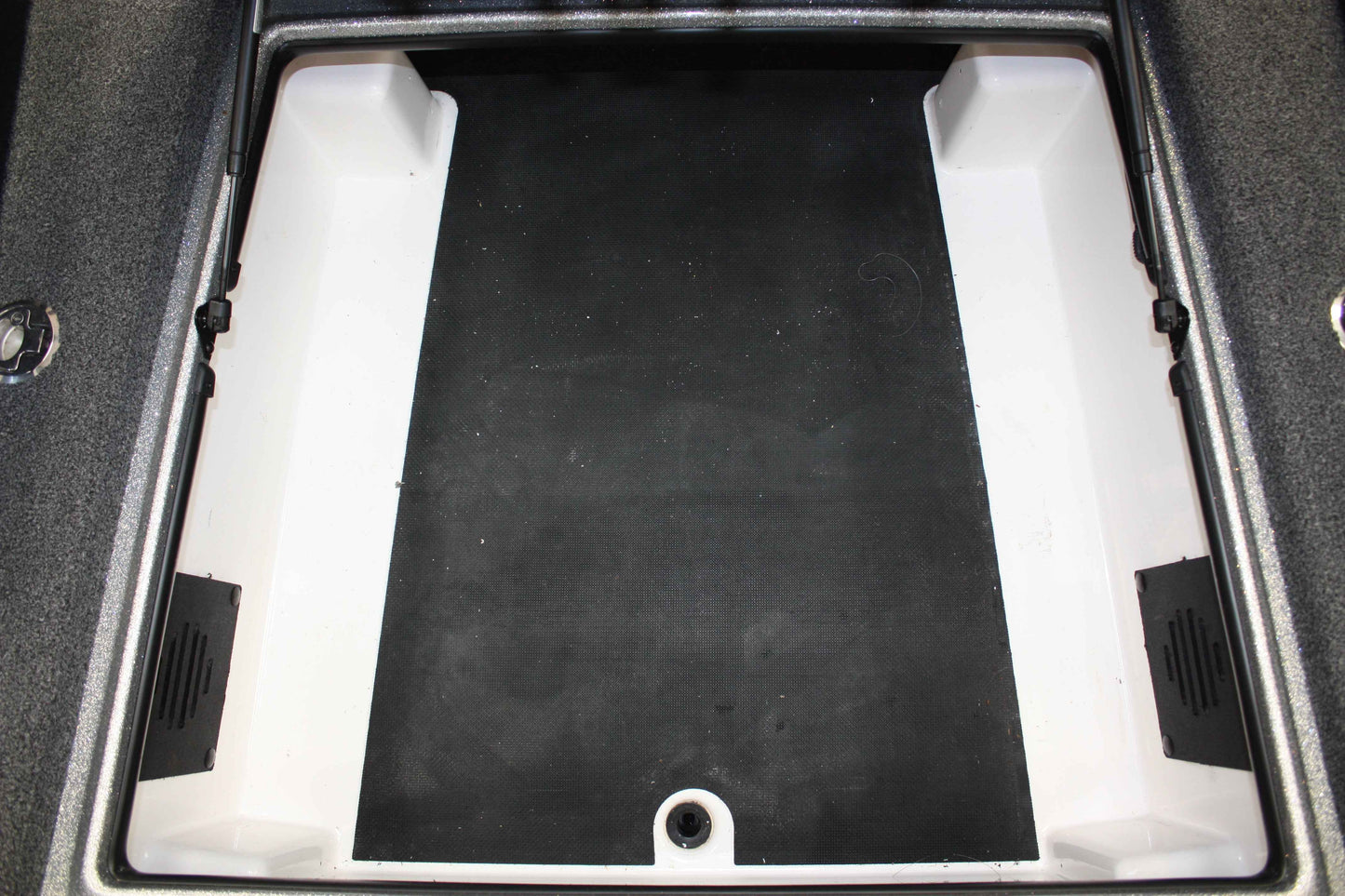 NPDNIT0010 NITRO 2018 Z20 FRONT DECK COMPARTMENT KIT