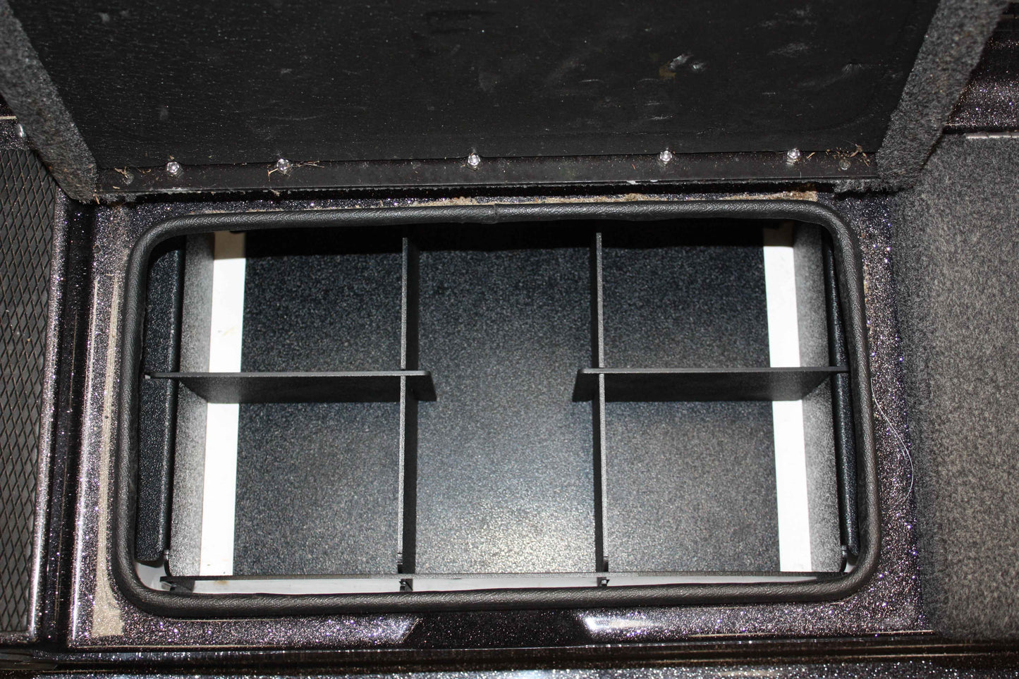 NPDBUL0004 2019 BULLET 21 XRS COOLER CONVERSION TO GLOVE BOX