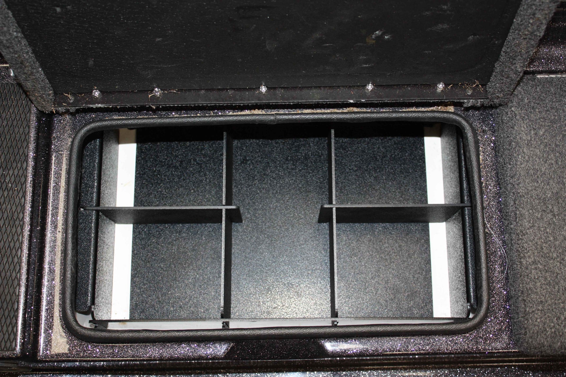 NPDBUL0004 2019 BULLET 21 XRS COOLER CONVERSION TO GLOVE BOX