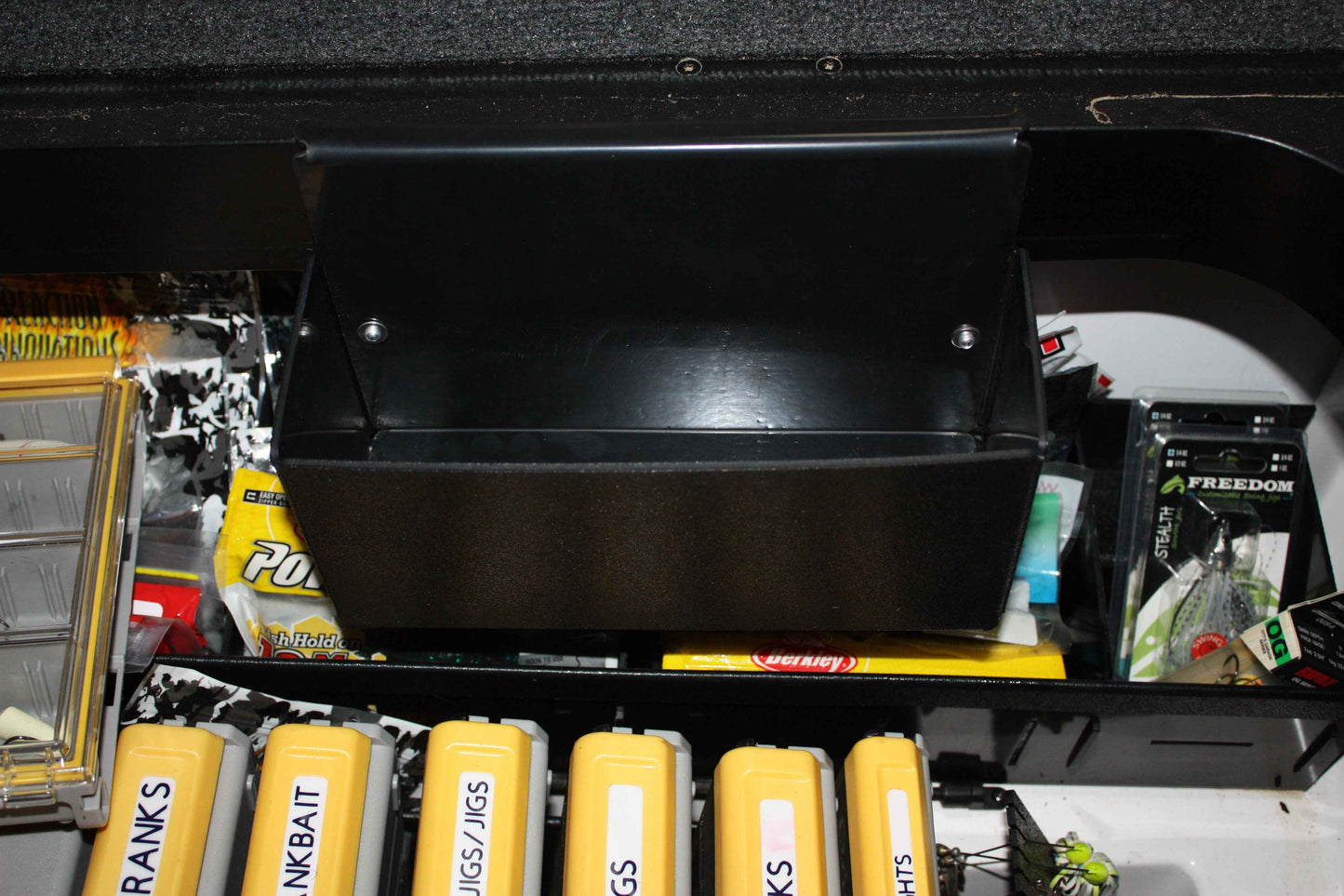 NPDSK0039 Skeeter®, XPRESS, GATOR TRAX CATCH ALL HANGING TRAY