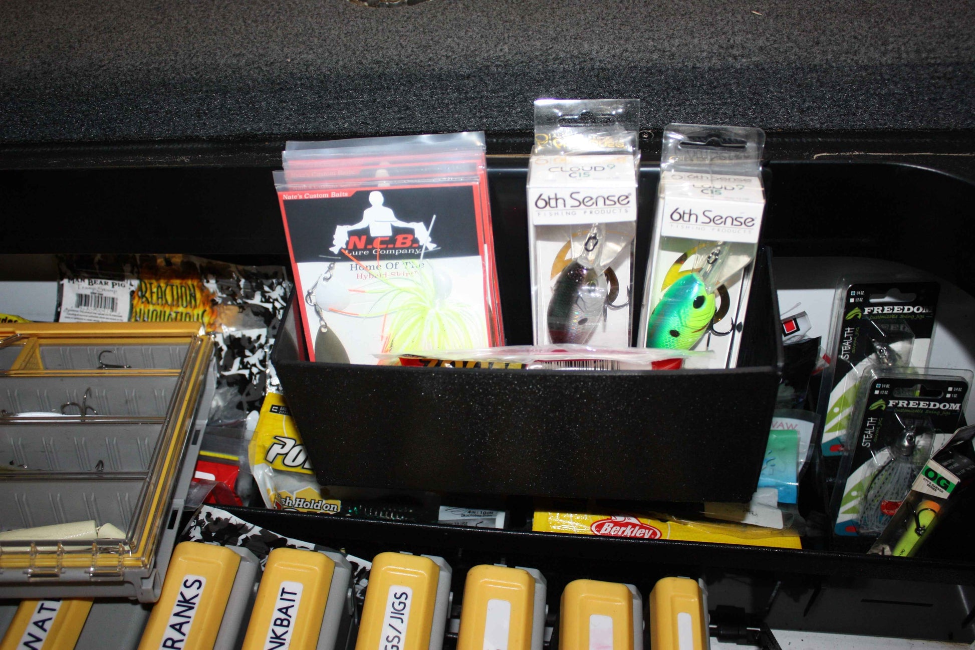 NPDSK0039 Skeeter®, XPRESS, GATOR TRAX CATCH ALL HANGING TRAY