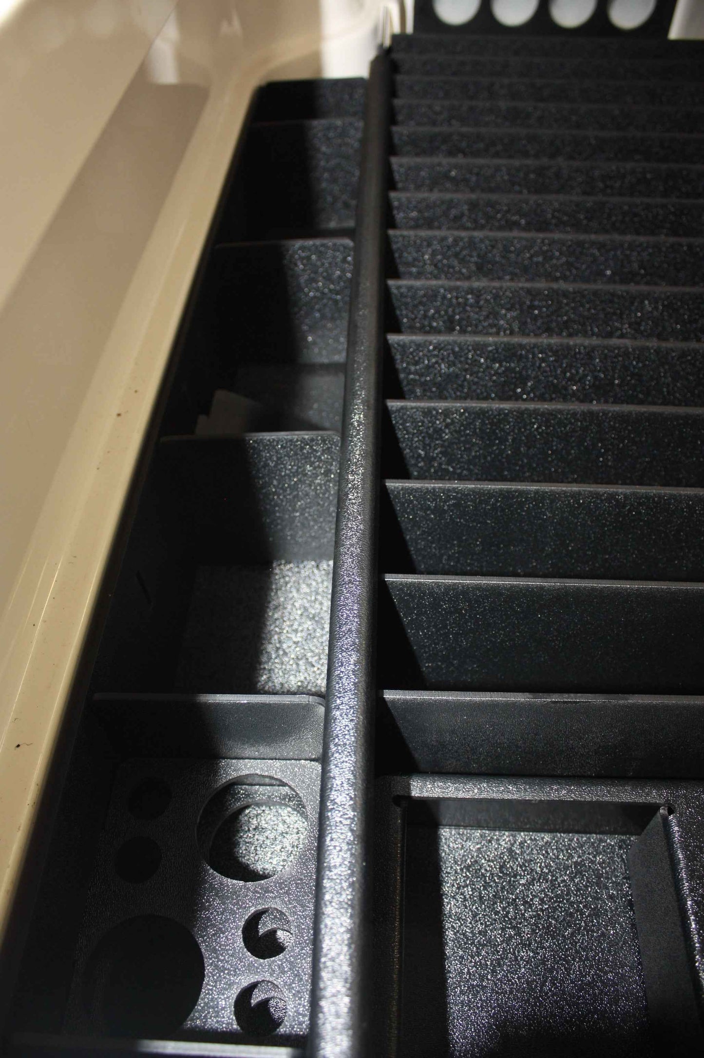 NPDRANG0014 2020- CURRENT Ranger®  Z519 / Z518 CENTER COMPARTMENT KIT