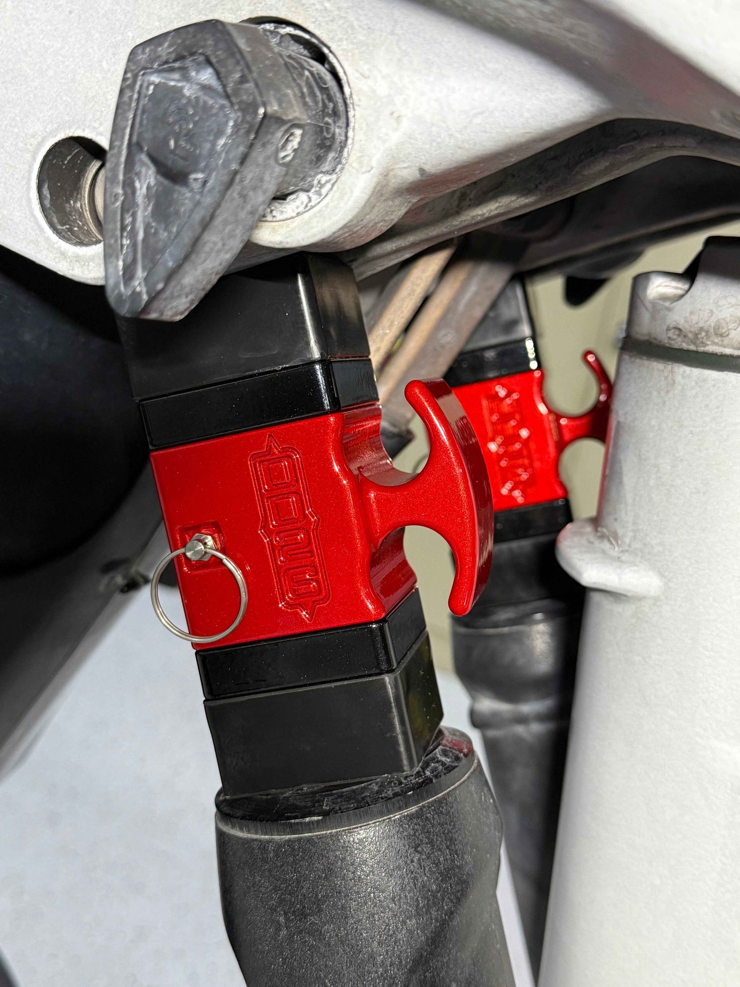 Single Ram Motor Tote for mid size Yamahas, Suzukis and Dual Ram Verado's