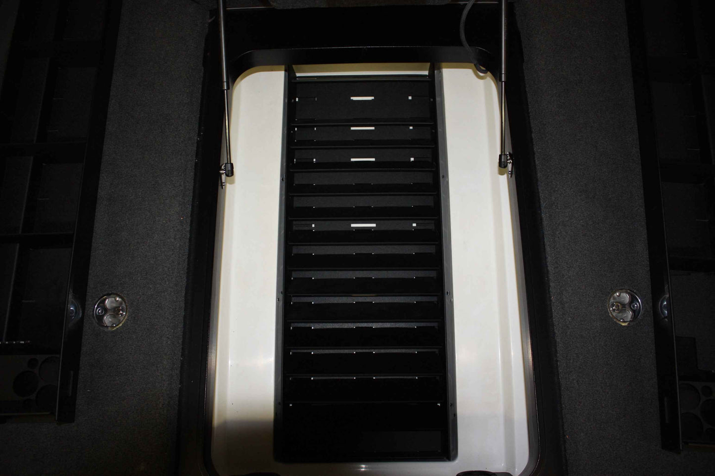 NPDSK0005 17-19 FX Skeeter®  FRONT COMPARTMENT PLANO BOX TRAY