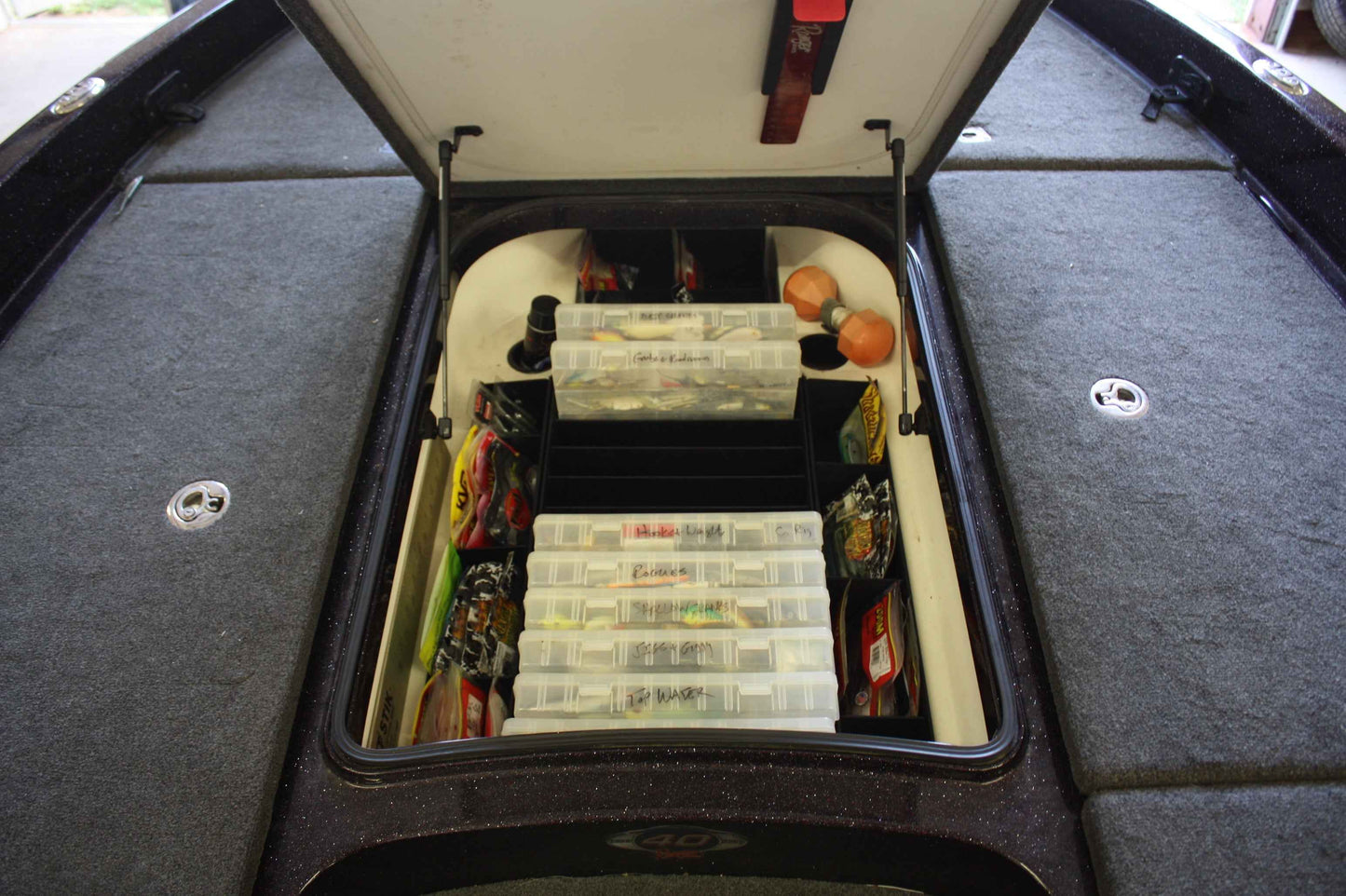 NPDRANG0009 Ranger® 2008-2009 Z520  2011 Z521 Comanche  CENTER COMPARTMENT KIT