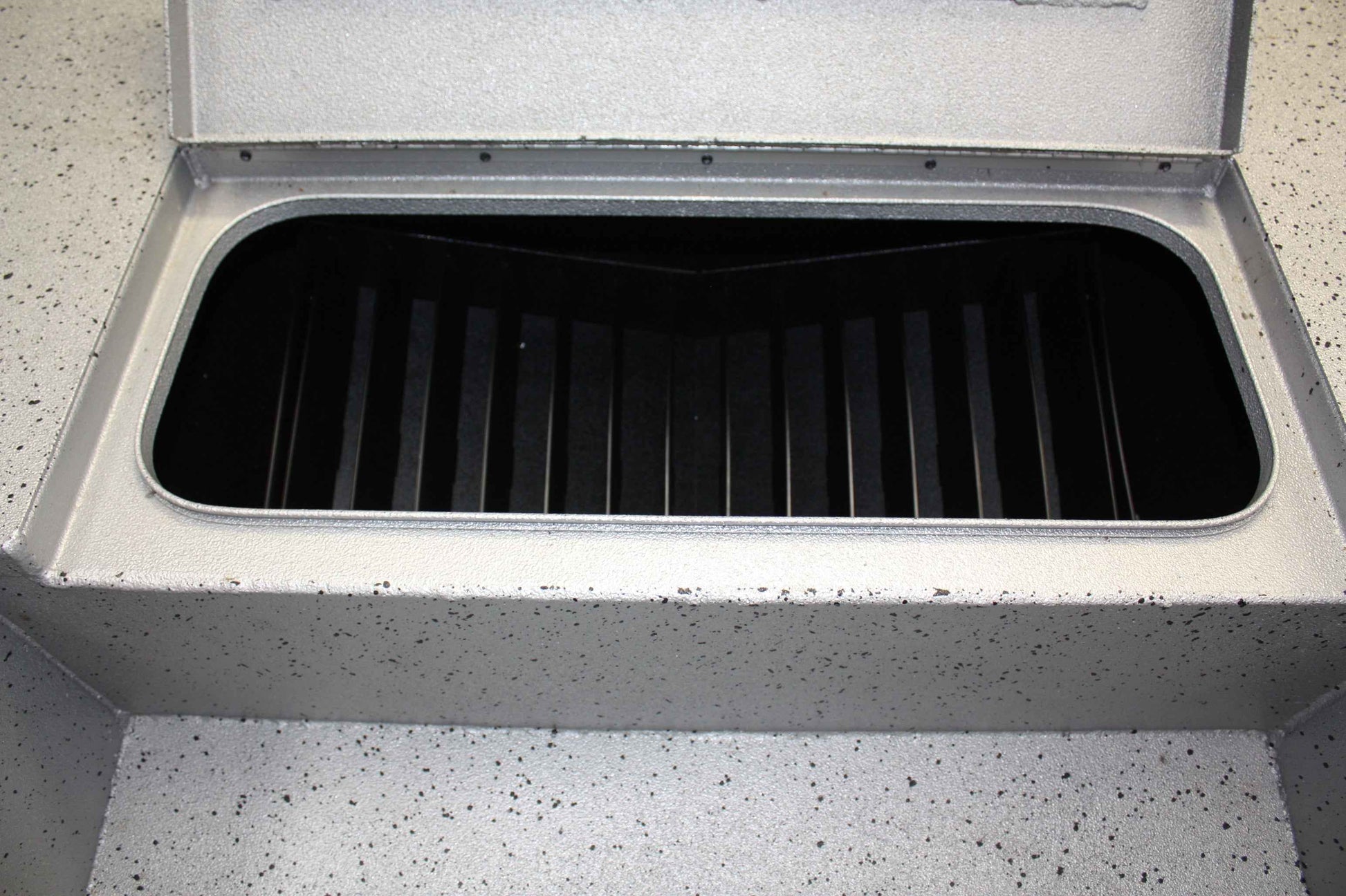 NPDX0004 XPRESS H 22 B PLANO TRAY