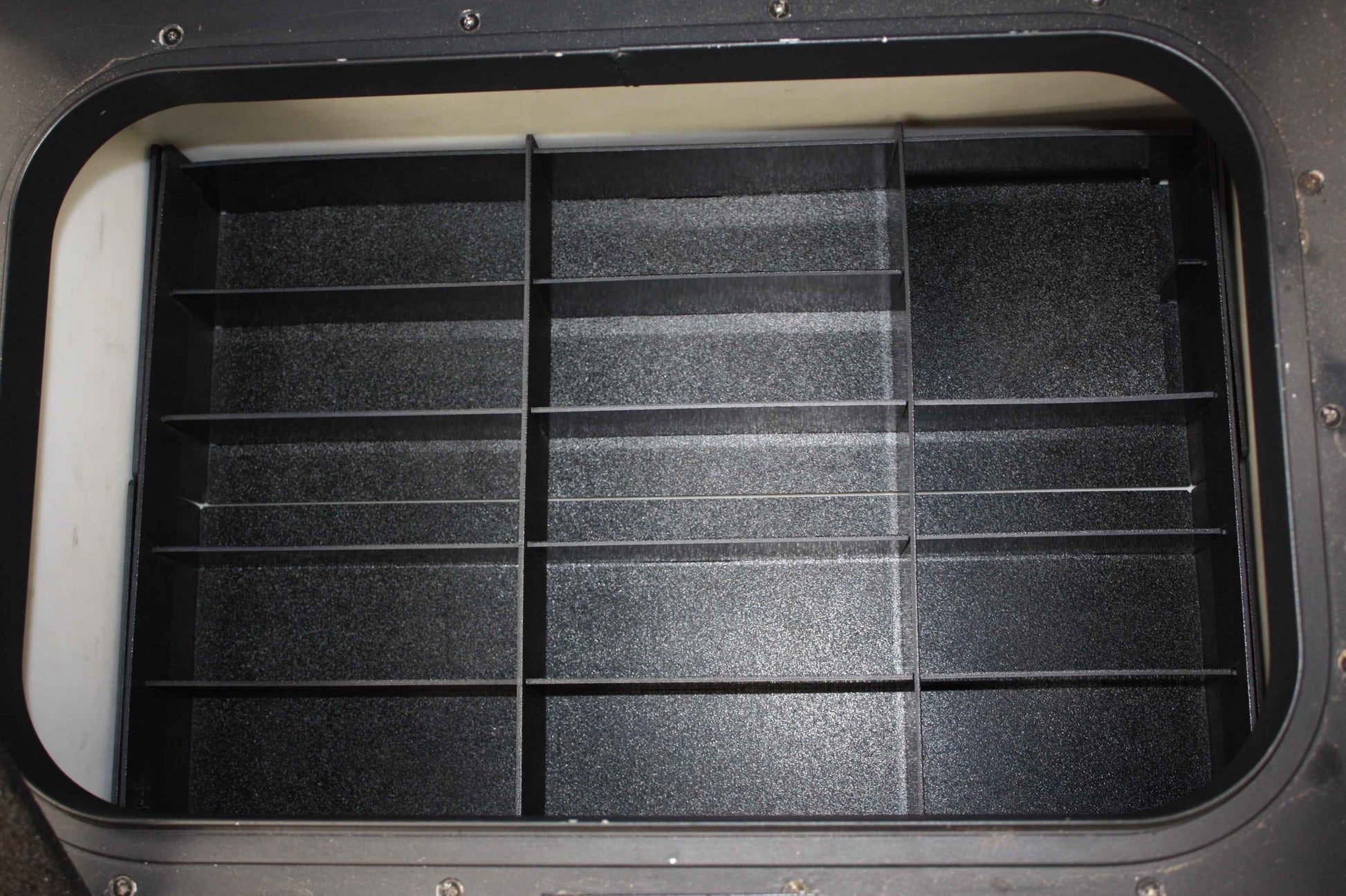 NPDSK0037 Skeeter® ZX 20/21 REAR COMPARTMENT SOFT PLASTICS TRAY