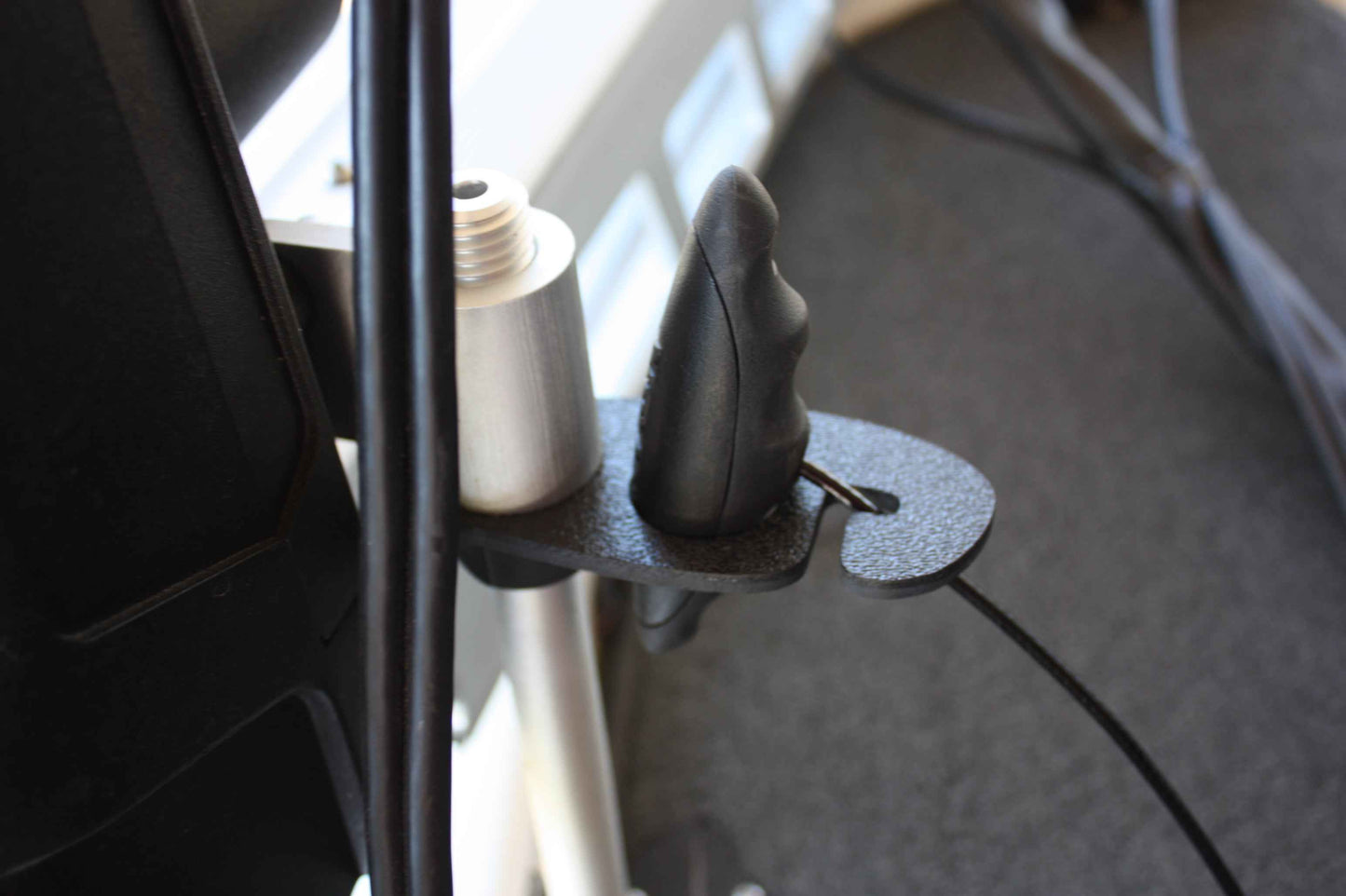 NPDTMHH AMPD MARINE TM HANDLE HOLDER