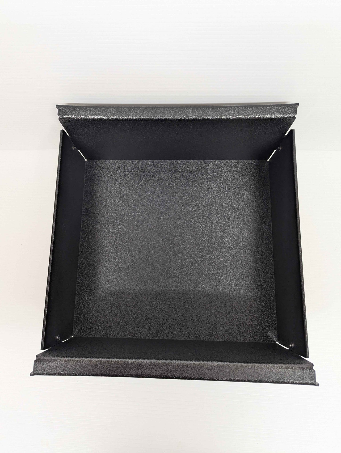 NPDSK0018 Skeeter® iCLASS BATTERY COMPARTMENT TRAY