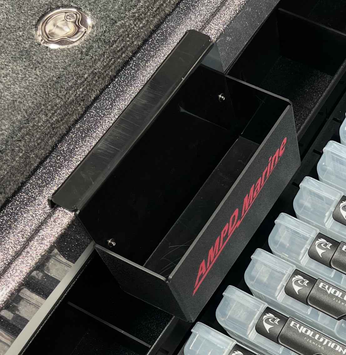 NPDSK0082 Skeeter® 2026 ZXE HANGING TRAY