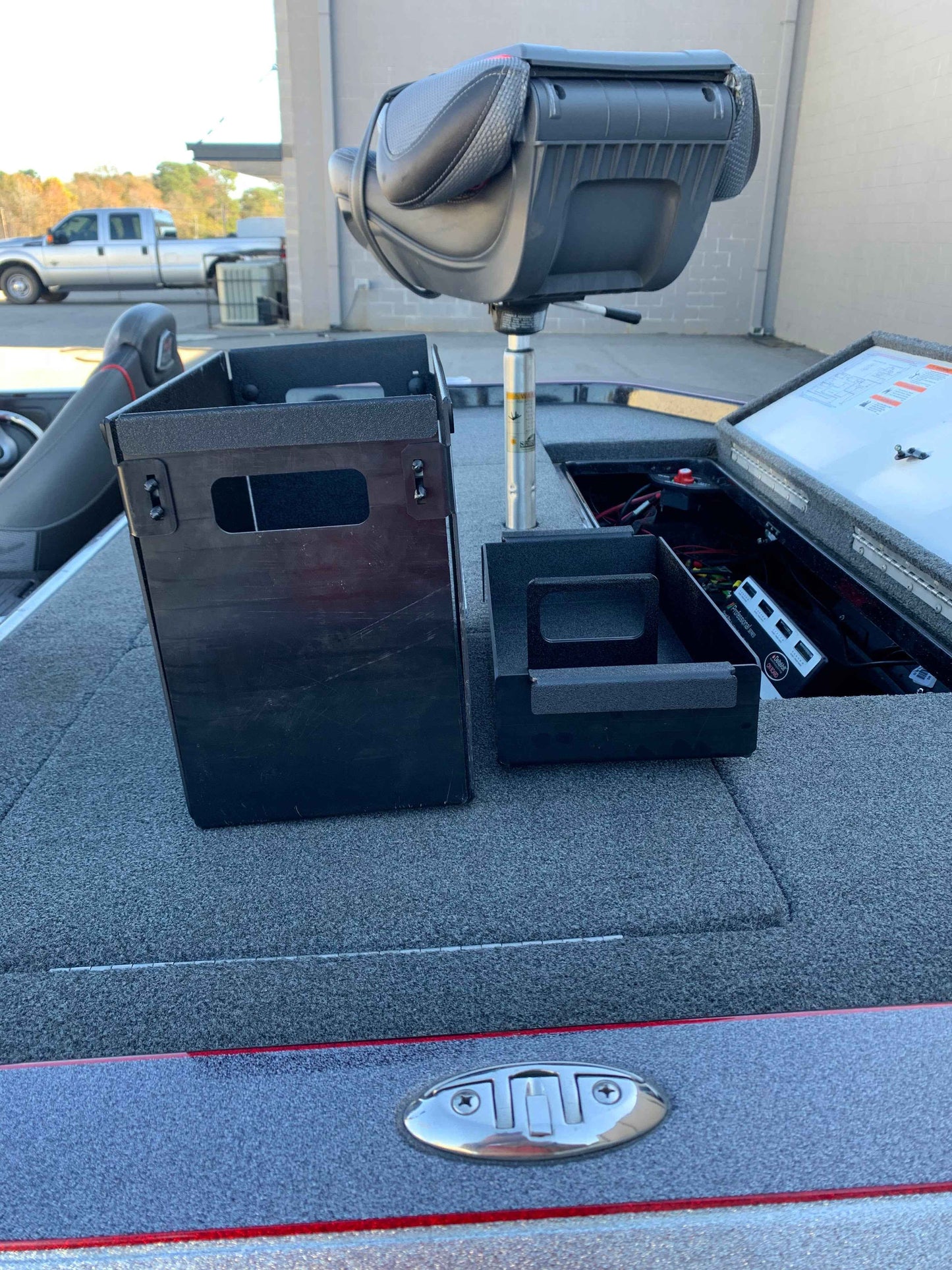 NPDRANG0008 2018-2021Ranger®  Z521C / 2022 Z185 BATTERY COMPARTMENT TRAY